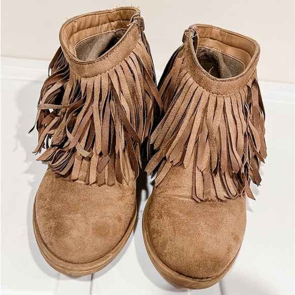 Taupe Suede Fringe Booties - Picture 2 of 3